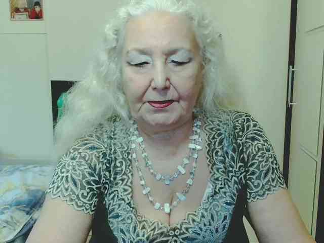 Model: GrannyWants