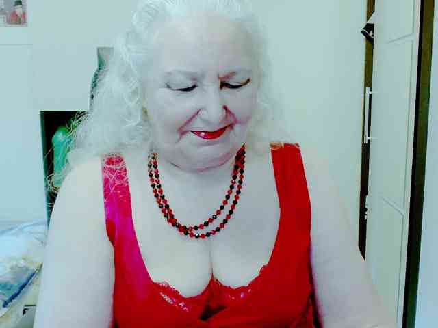 Model: GrannyWants