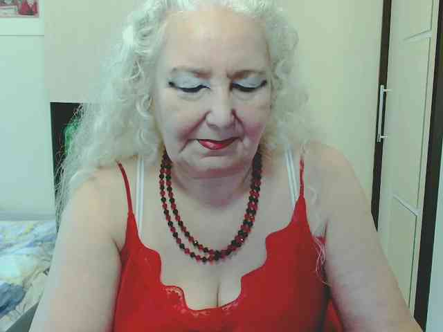 Model: GrannyWants