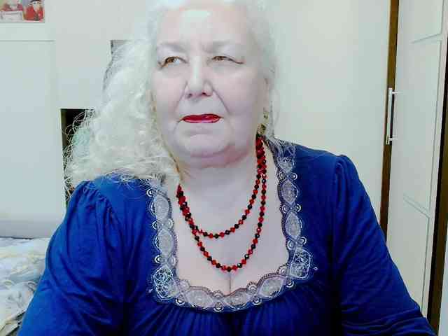 Model: GrannyWants
