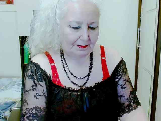 GrannyWants webcam