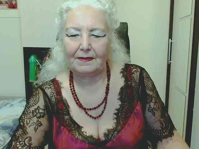 Model: GrannyWants
