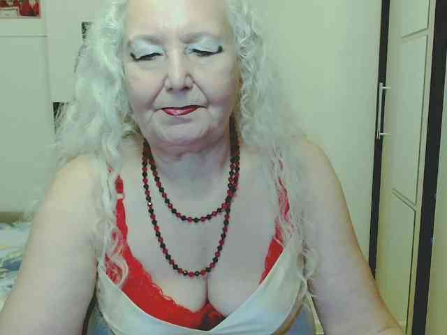 Model: GrannyWants