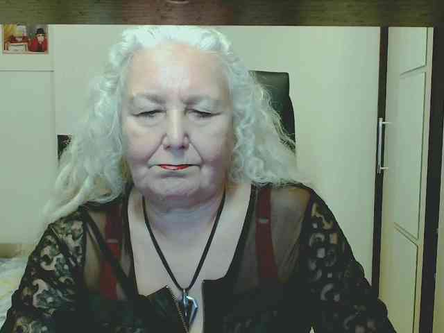 Model: GrannyWants