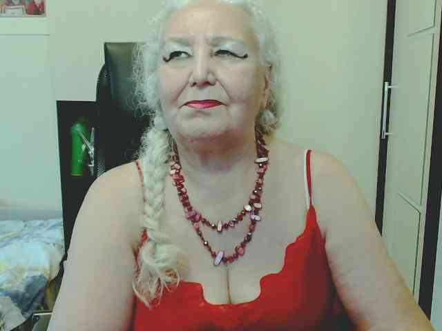 Model: GrannyWants
