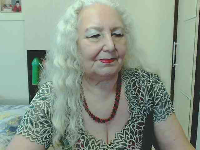 Model: GrannyWants