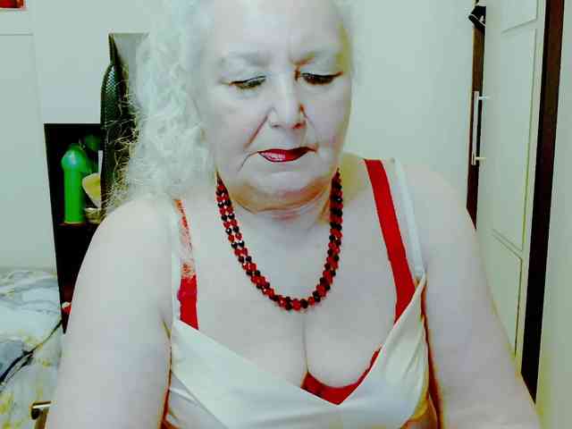 Model: GrannyWants