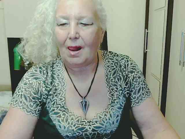 GrannyWants webcam