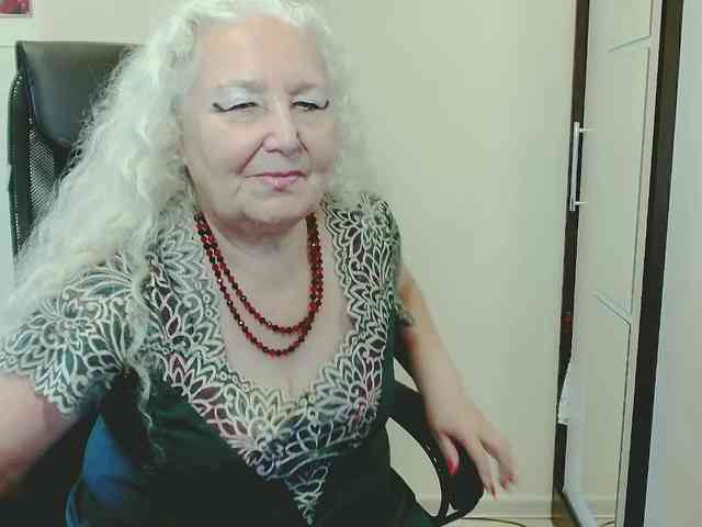 Model: GrannyWants