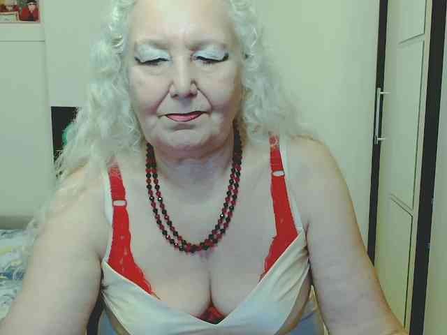GrannyWants webcam