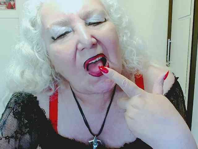 GrannyWants webcam
