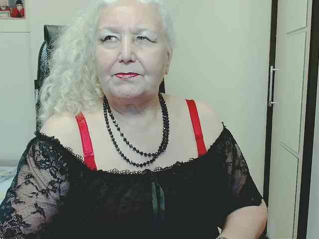 Model: GrannyWants