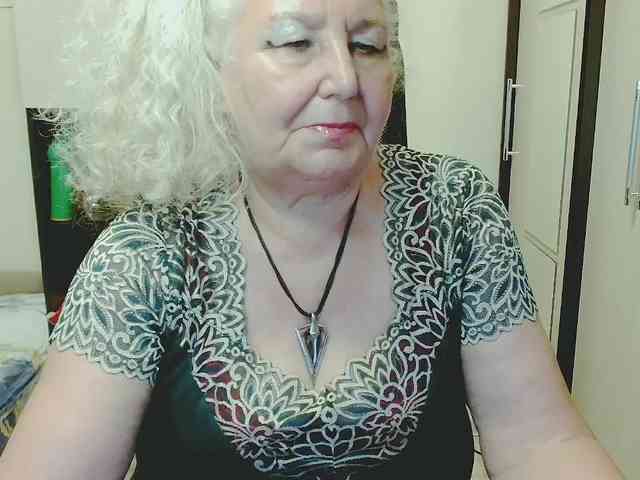 Model: GrannyWants