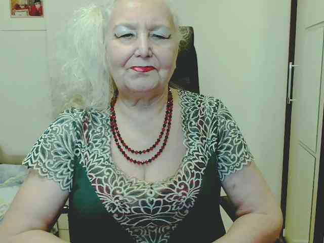 Model: GrannyWants