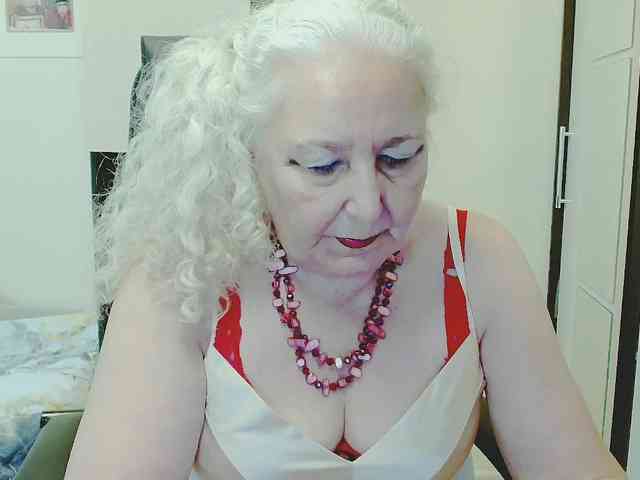 Model: GrannyWants