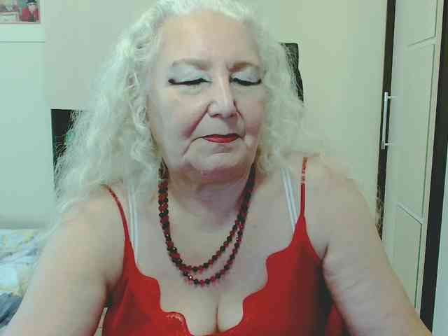 Model: GrannyWants