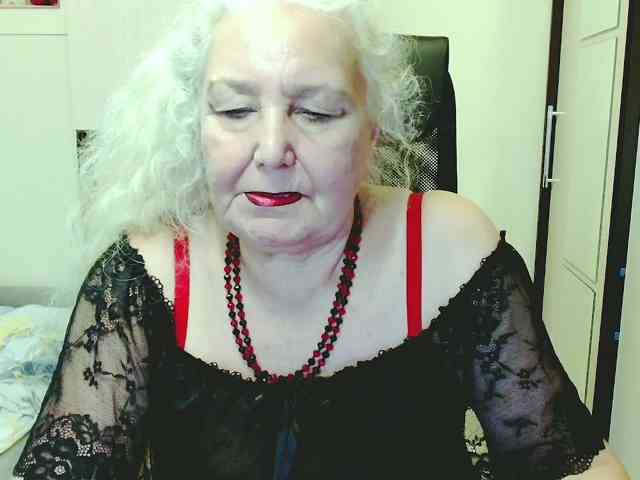 Model: GrannyWants