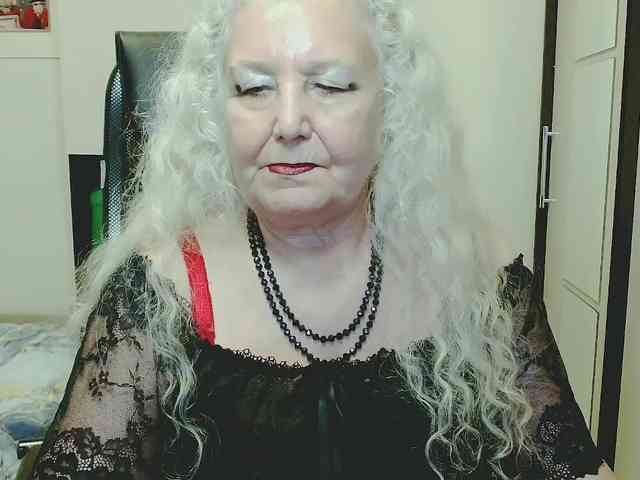 Model: GrannyWants