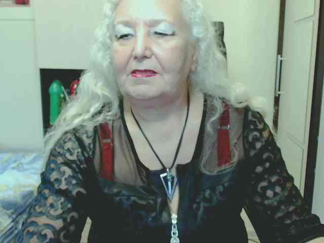Model: GrannyWants