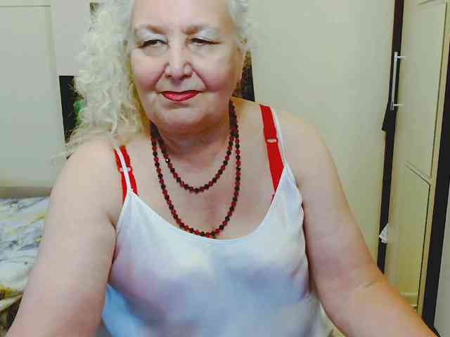 Model: GrannyWants