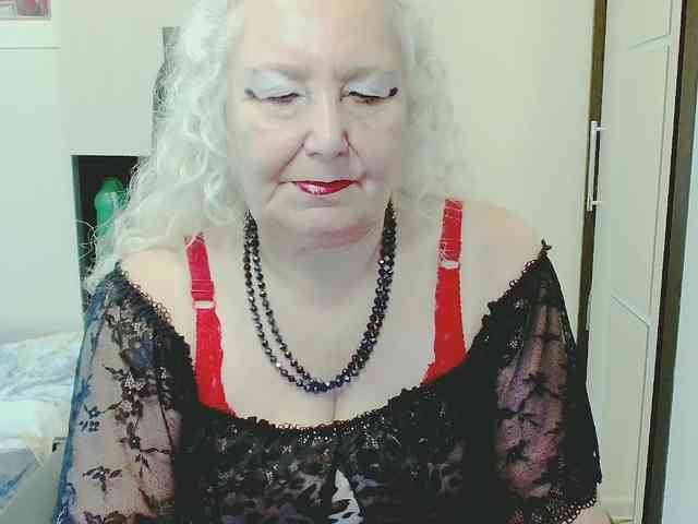 Model: GrannyWants