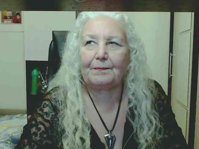 Model: GrannyWants
