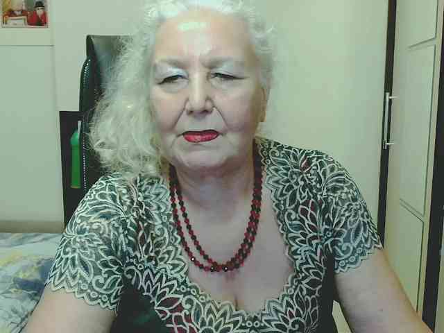 Model: GrannyWants