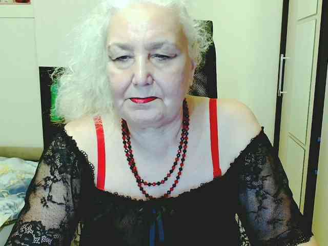Model: GrannyWants