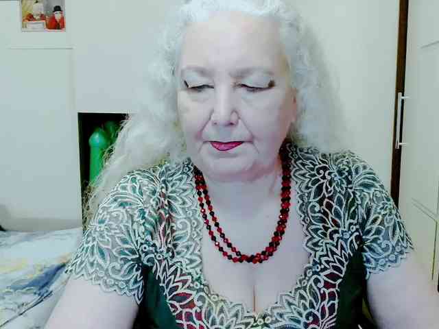 Model: GrannyWants