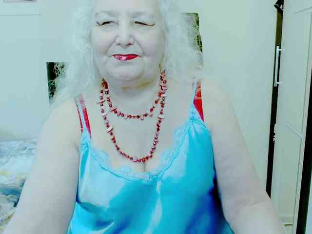 Model: GrannyWants