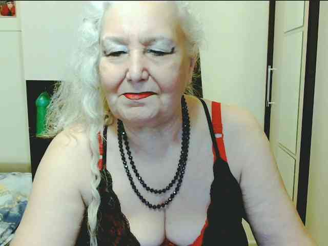 Model: GrannyWants