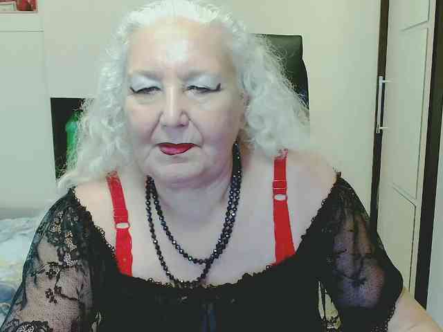 Model: GrannyWants