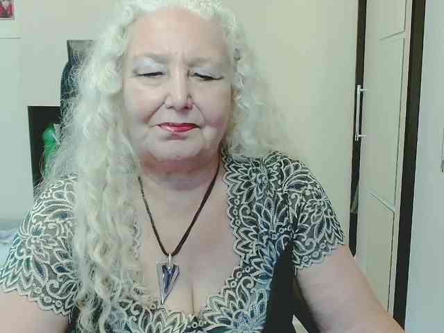 Model: GrannyWants