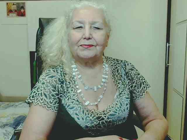 Model: GrannyWants