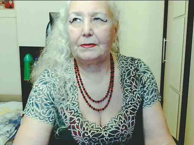 Model: GrannyWants