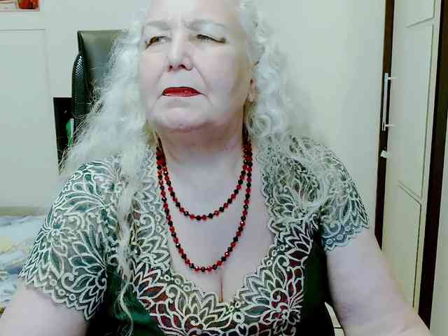 Model: GrannyWants