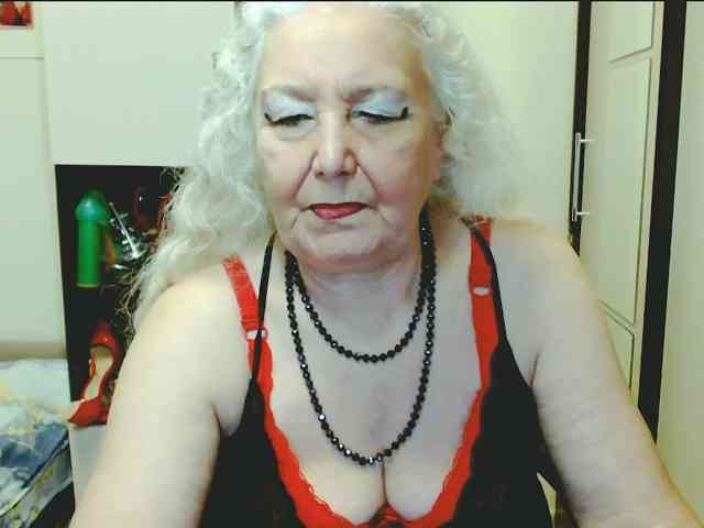 Model: GrannyWants
