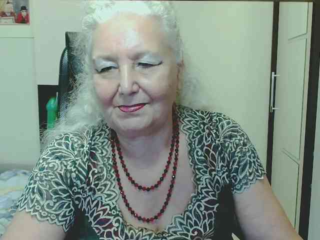 Model: GrannyWants