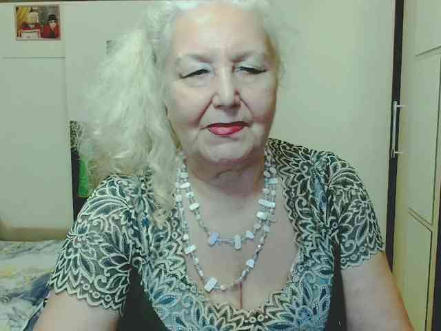Model: GrannyWants