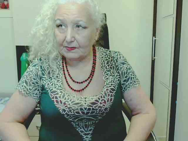 Model: GrannyWants