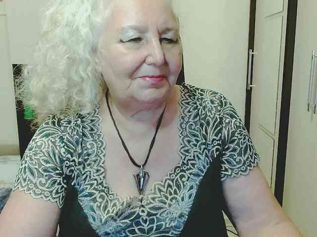 Model: GrannyWants