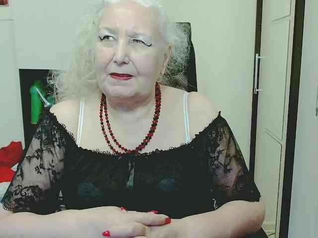Model: GrannyWants