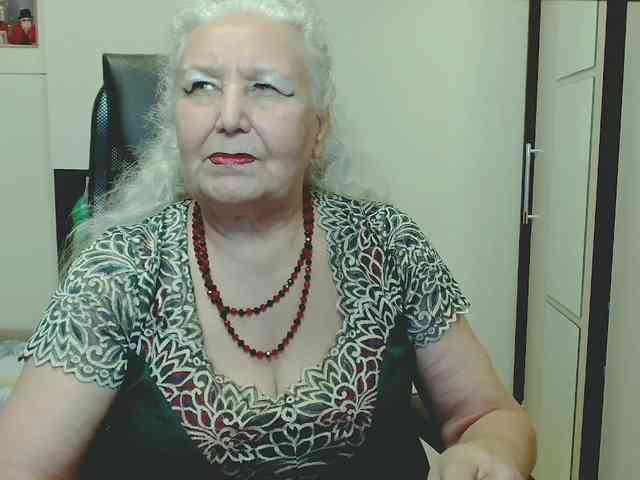 Model: GrannyWants