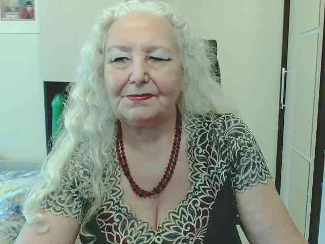 Model: GrannyWants