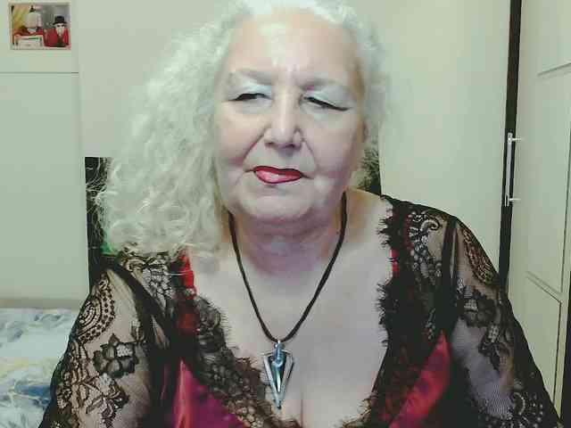 Model: GrannyWants
