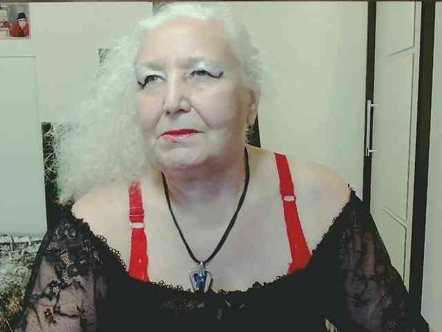 Model: GrannyWants