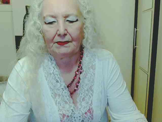 Model: GrannyWants