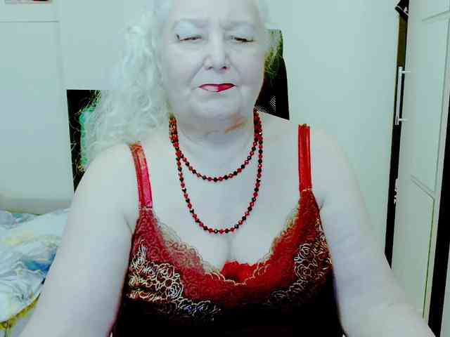 Model: GrannyWants