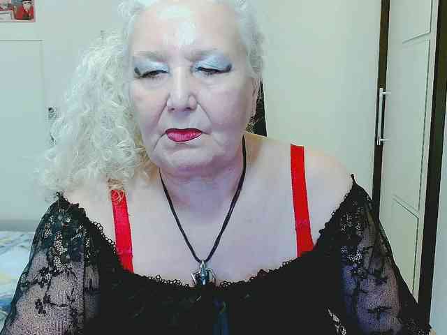 Model: GrannyWants