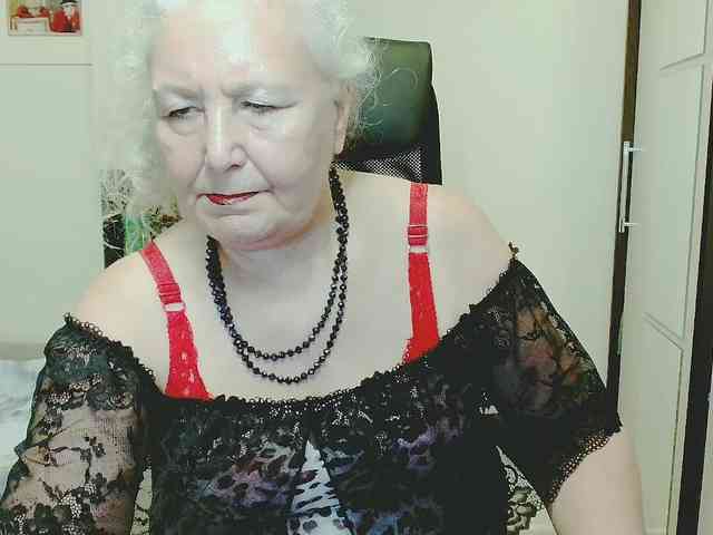 Model: GrannyWants